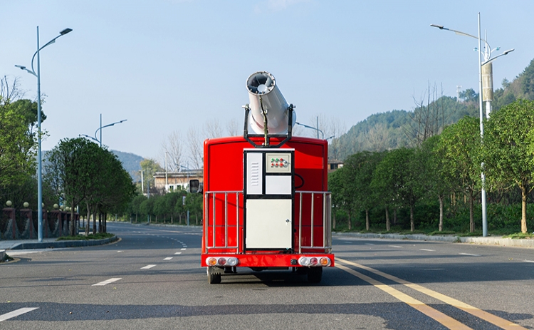 2座除塵車，道路降塵霧炮車